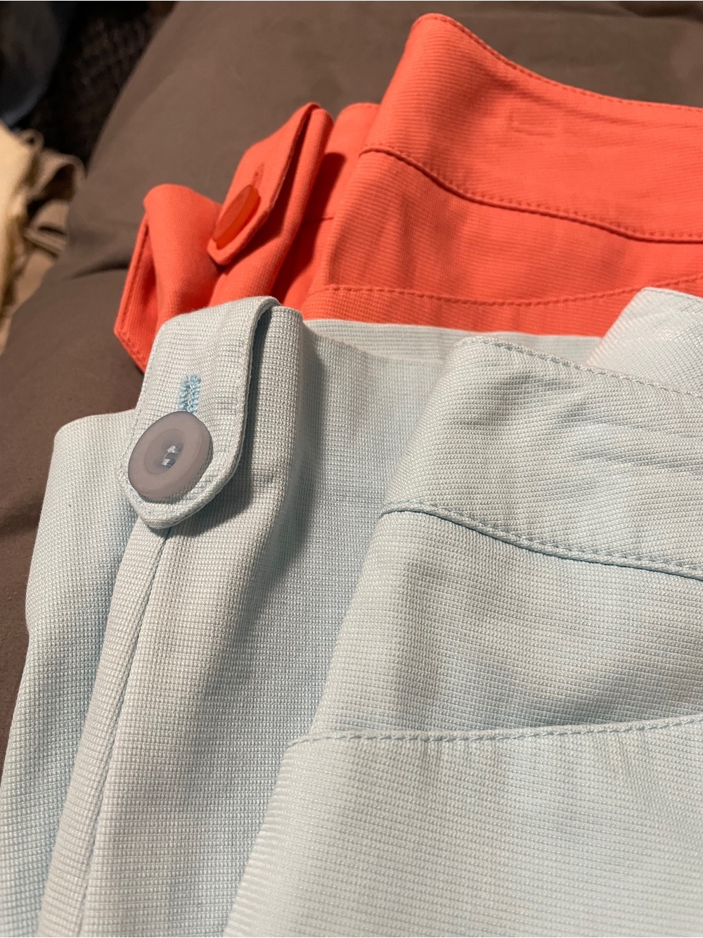 New 2 Talbots Coral & Blue Womens Bermuda Shorts Size 8/B&W top w/ruffles size S - Picture 6 of 16